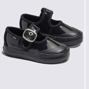 Vans Maryjane toddler shoe with box